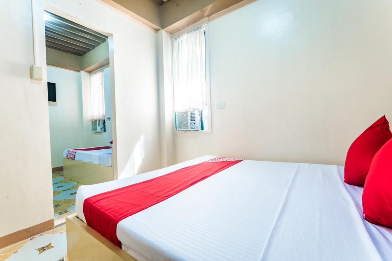 Oyo 569 Alt Complex Hotel Lapu-Lapu City Buitenkant foto